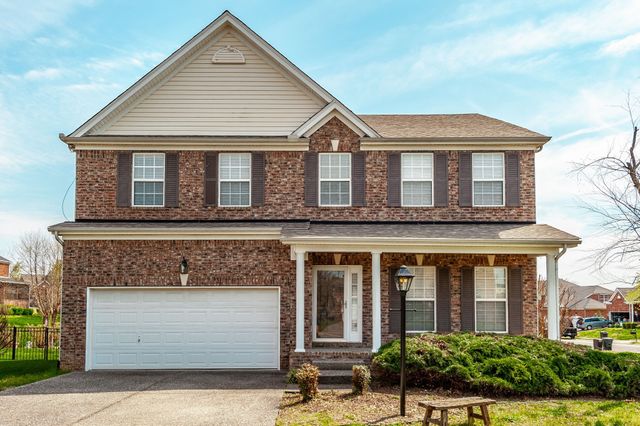 133 Cabin Branch Circle, Hendersonville, TN 37075