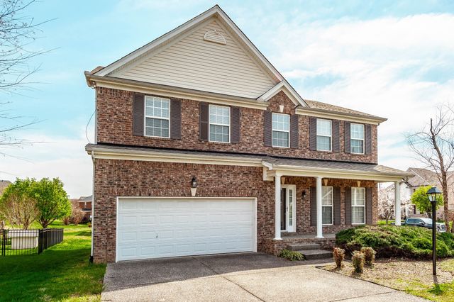 133 Cabin Branch Circle, Hendersonville, TN 37075