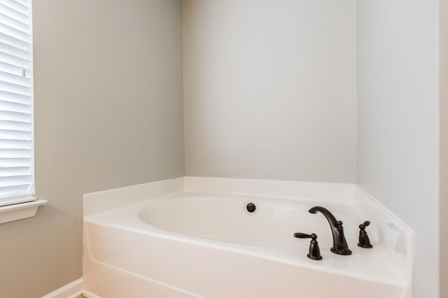 133 Cabin Branch Circle, Hendersonville, TN 37075