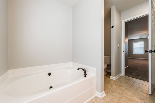 133 Cabin Branch Circle, Hendersonville, TN 37075