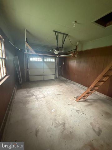 453 CENTERTON RD, Bridgeton, NJ 08302