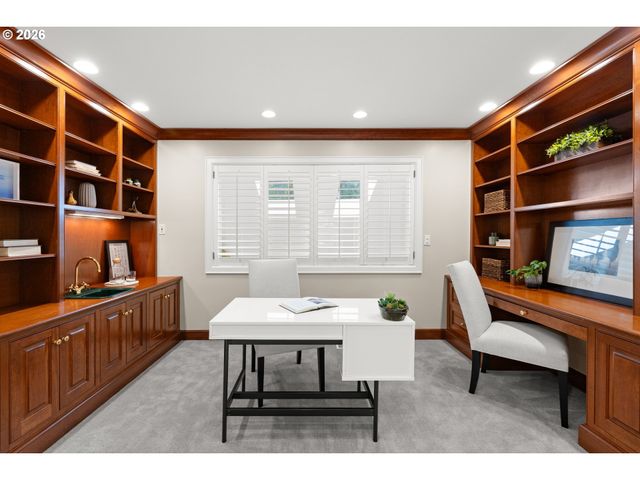 1190 BAYBERRY Rd, Lake Oswego, OR 97034