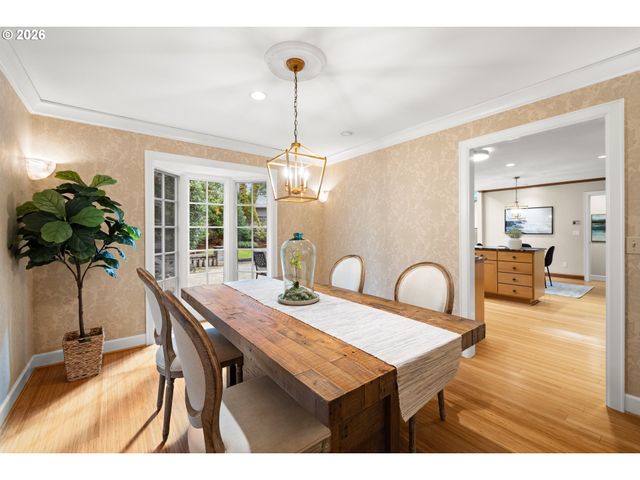 1190 BAYBERRY Rd, Lake Oswego, OR 97034