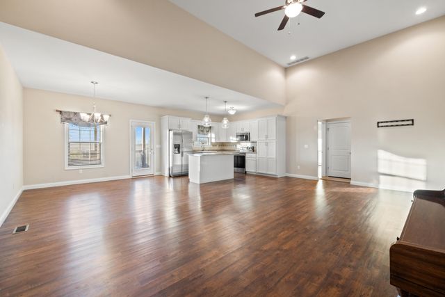 210 Trillium Lp, Richmond, KY 40475