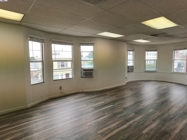 4601 Telegraph Ave 206, Oakland, CA 94609