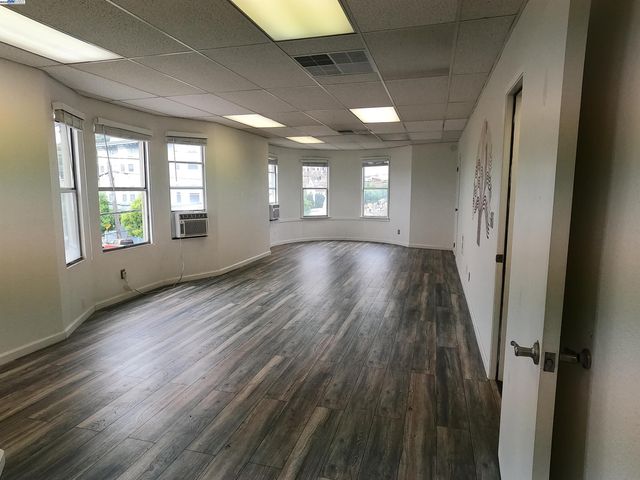 4601 Telegraph Ave 206, Oakland, CA 94609