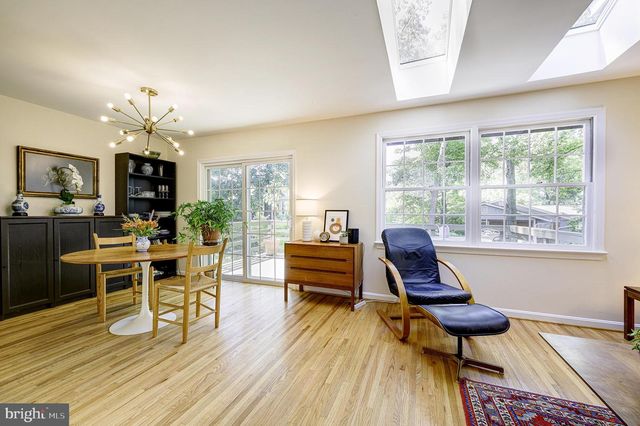 5 OLIVEWOOD CT, Greenbelt, MD 20770