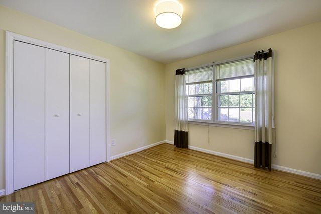 5 OLIVEWOOD CT, Greenbelt, MD 20770