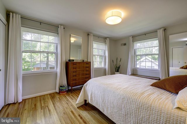 5 OLIVEWOOD CT, Greenbelt, MD 20770