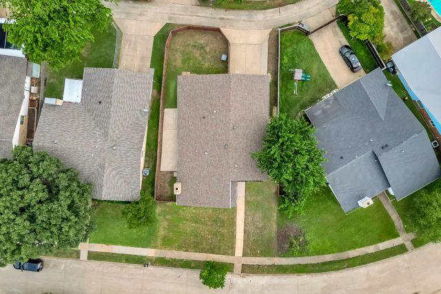 7618 Christie Lane, Dallas, TX 75249