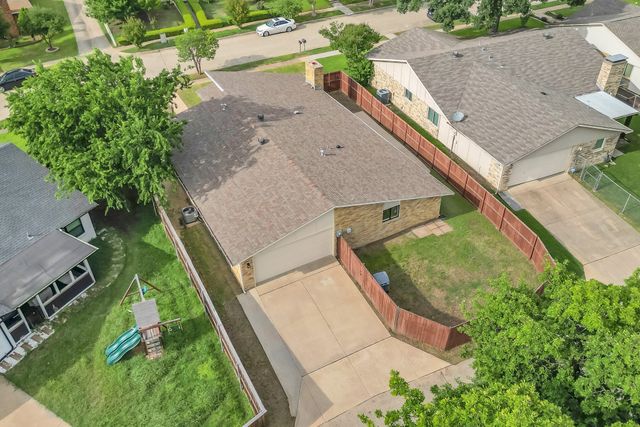 7618 Christie Lane, Dallas, TX 75249