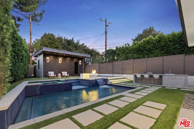 4854 Alonzo Avenue, Encino, CA 91316