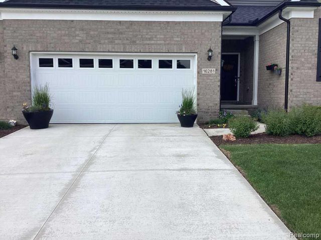 16281 Conifer Lane, Clinton Township, MI 48038