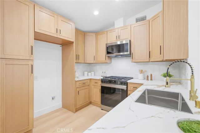 8 Misty Creek, Laguna Hills, CA 92653
