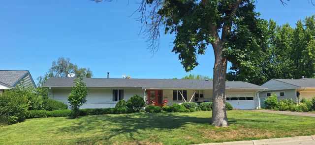 5212 W 61st Street, Edina, MN 55436