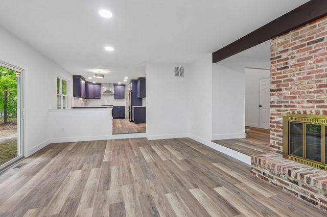 38 WOODSTONE DR, Voorhees, NJ 08043