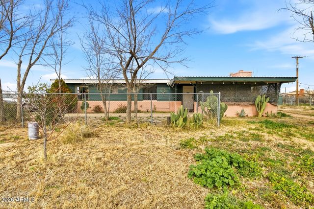 1250 N FORT GRANT Road, Willcox, AZ 85643