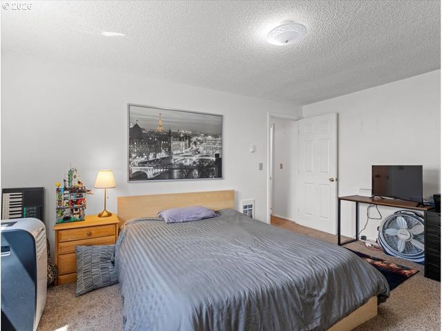 1611 Se BLAIRMONT Dr, Vancouver, WA 98683
