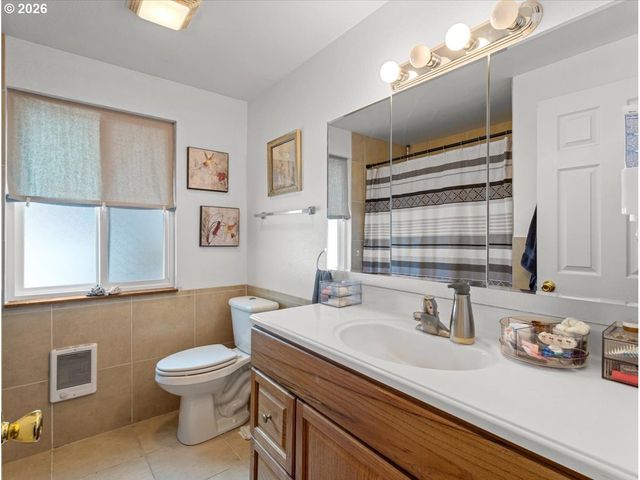 1611 Se BLAIRMONT Dr, Vancouver, WA 98683