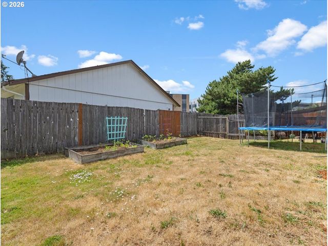 1611 Se BLAIRMONT Dr, Vancouver, WA 98683