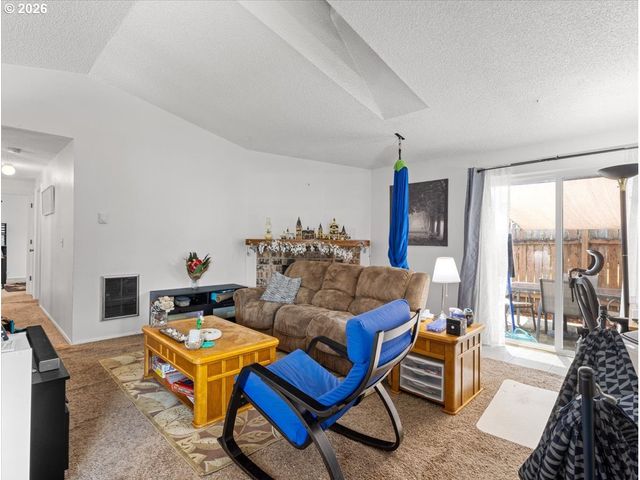 1611 Se BLAIRMONT Dr, Vancouver, WA 98683