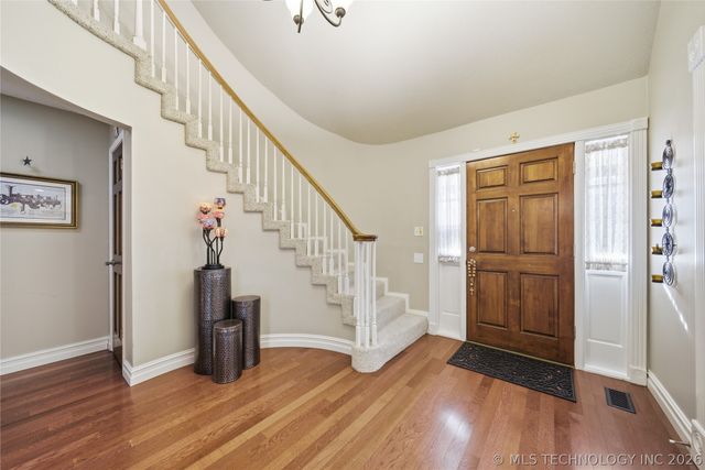 9905 S Maplewood Avenue, Tulsa, OK 74137
