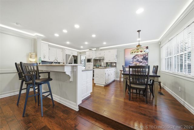 9905 S Maplewood Avenue, Tulsa, OK 74137