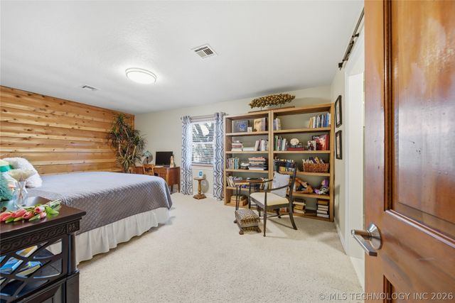 9905 S Maplewood Avenue, Tulsa, OK 74137