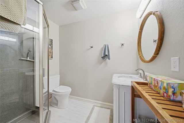 9905 S Maplewood Avenue, Tulsa, OK 74137