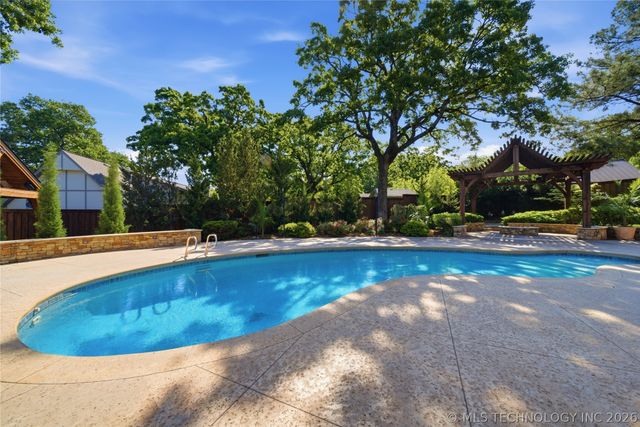 9905 S Maplewood Avenue, Tulsa, OK 74137