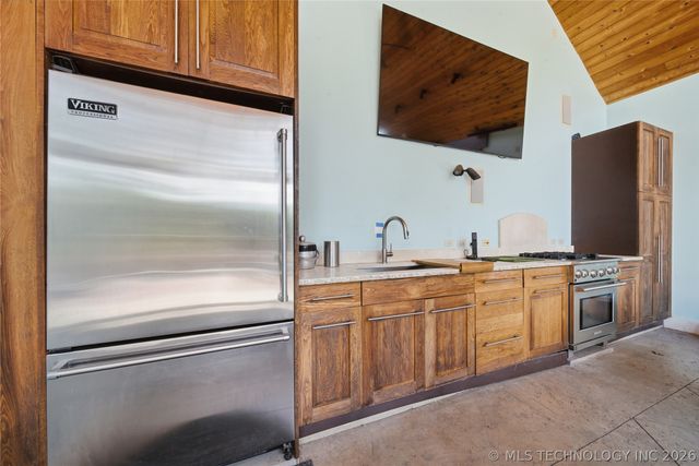 9905 S Maplewood Avenue, Tulsa, OK 74137