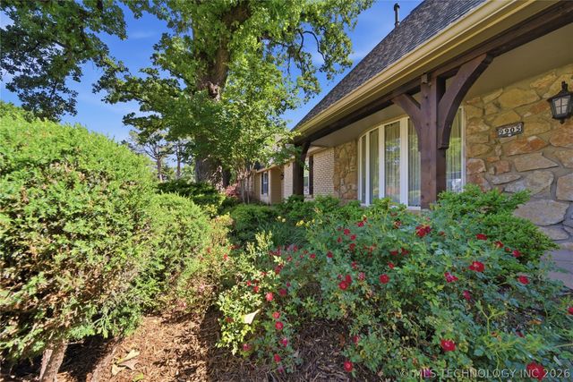 9905 S Maplewood Avenue, Tulsa, OK 74137