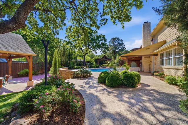 9905 S Maplewood Avenue, Tulsa, OK 74137