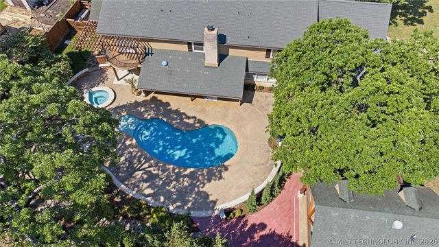 9905 S Maplewood Avenue, Tulsa, OK 74137