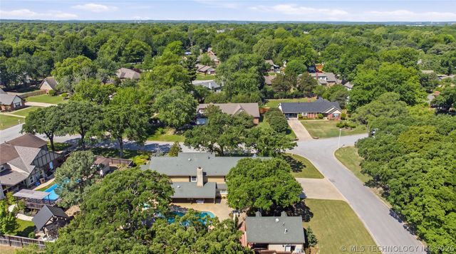 9905 S Maplewood Avenue, Tulsa, OK 74137