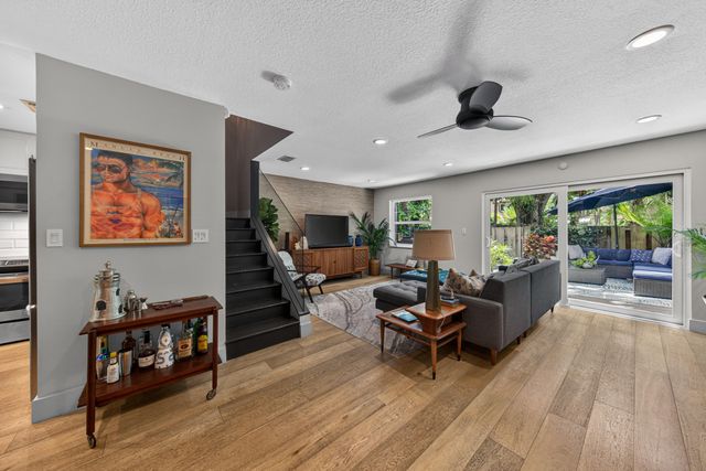 200 NE 17th Court Unit 801, Fort Lauderdale, FL 33305