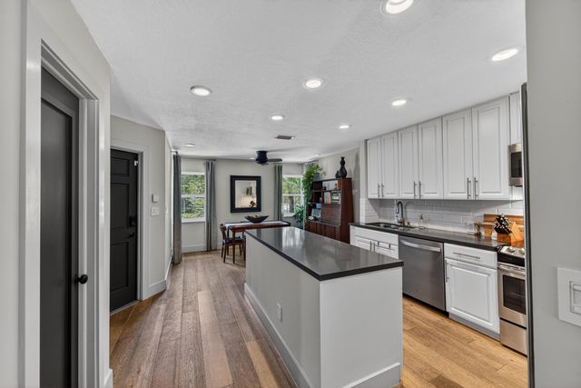 200 NE 17th Court Unit 801, Fort Lauderdale, FL 33305