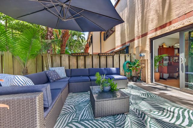 200 NE 17th Court Unit 801, Fort Lauderdale, FL 33305