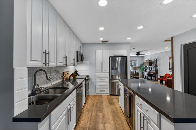 200 NE 17th Court Unit 801, Fort Lauderdale, FL 33305