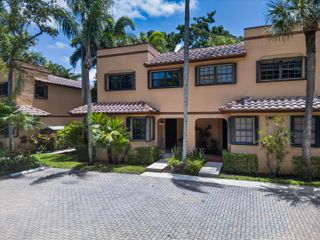 200 NE 17th Court Unit 801, Fort Lauderdale, FL 33305