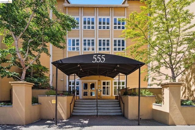 555 10th Street 201, Oakland, CA 94607