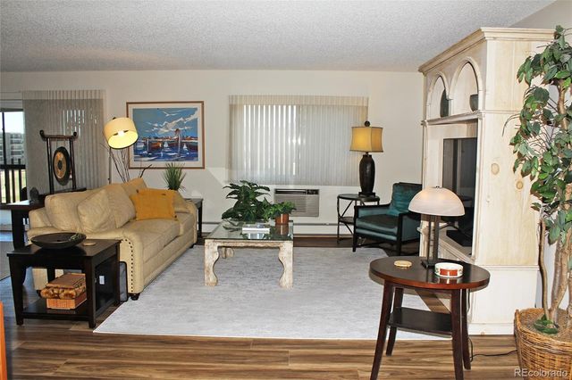 14102 E Linvale Place 605, Aurora, CO 80014