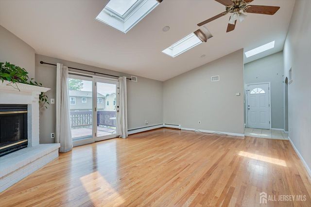111 Sonora Avenue, Iselin, NJ 08830