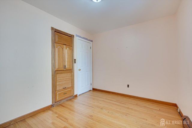 111 Sonora Avenue, Iselin, NJ 08830
