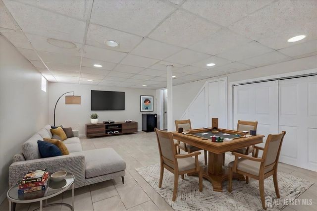111 Sonora Avenue, Iselin, NJ 08830