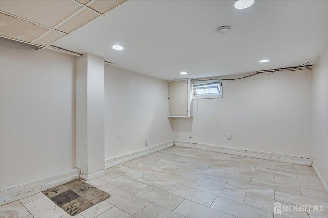 111 Sonora Avenue, Iselin, NJ 08830