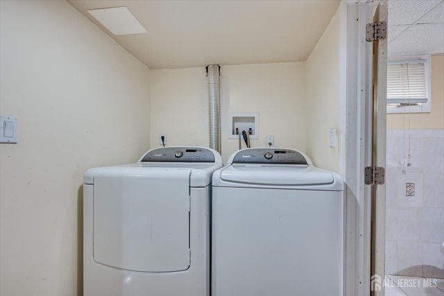 111 Sonora Avenue, Iselin, NJ 08830