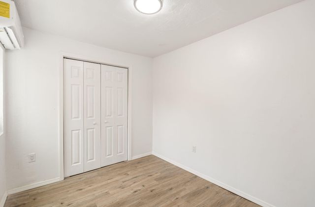 917 Edith Boulevard SE, Albuquerque, NM 87102