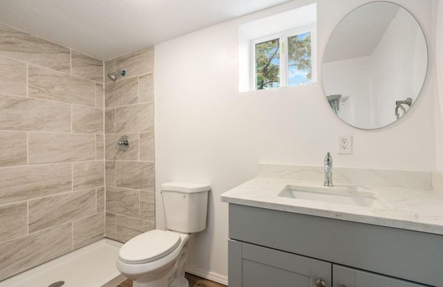 917 Edith Boulevard SE, Albuquerque, NM 87102