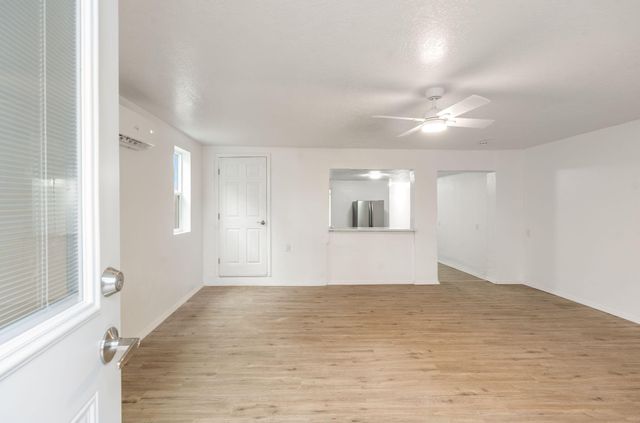 917 Edith Boulevard SE, Albuquerque, NM 87102